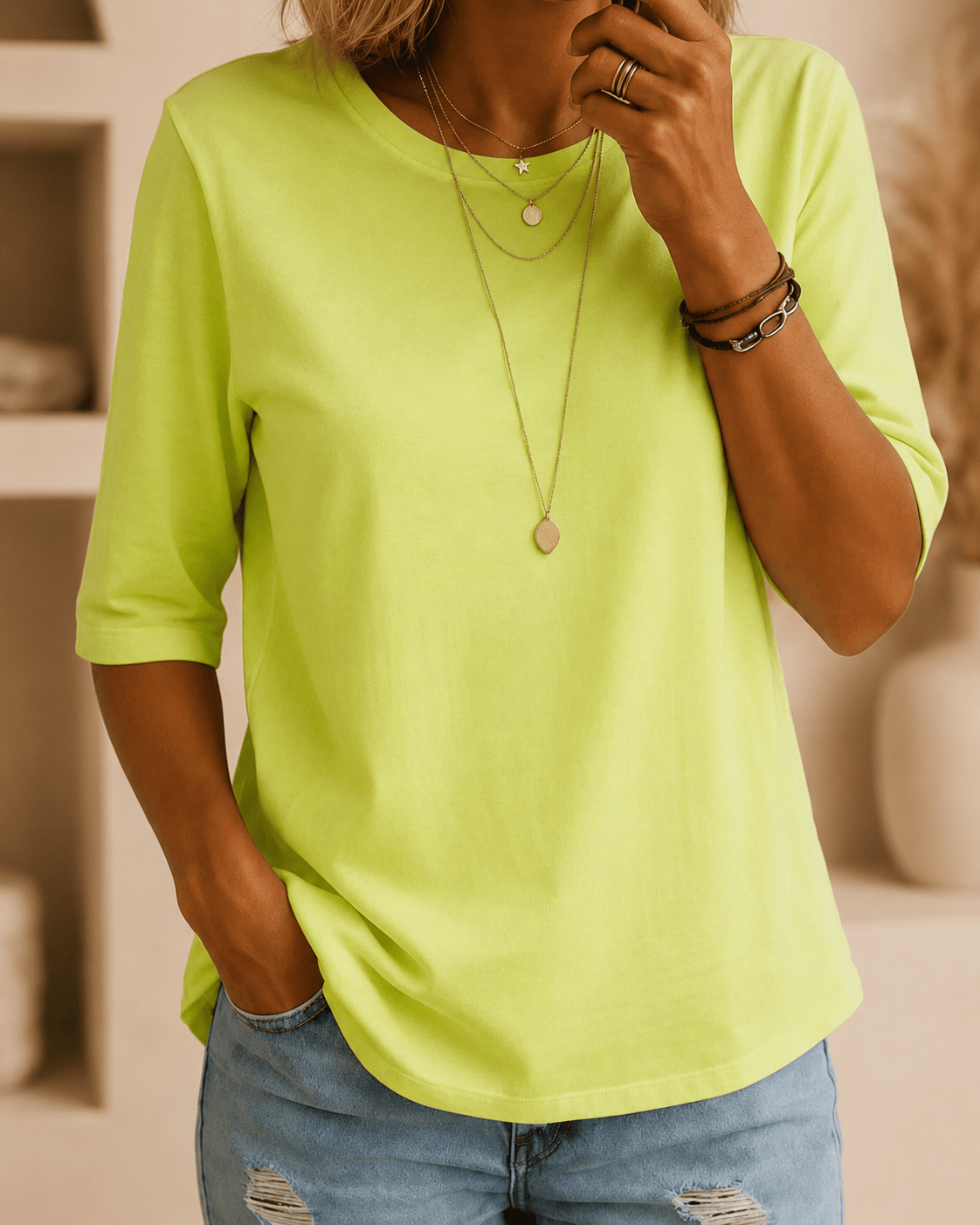 Classic | V-Neck Tee