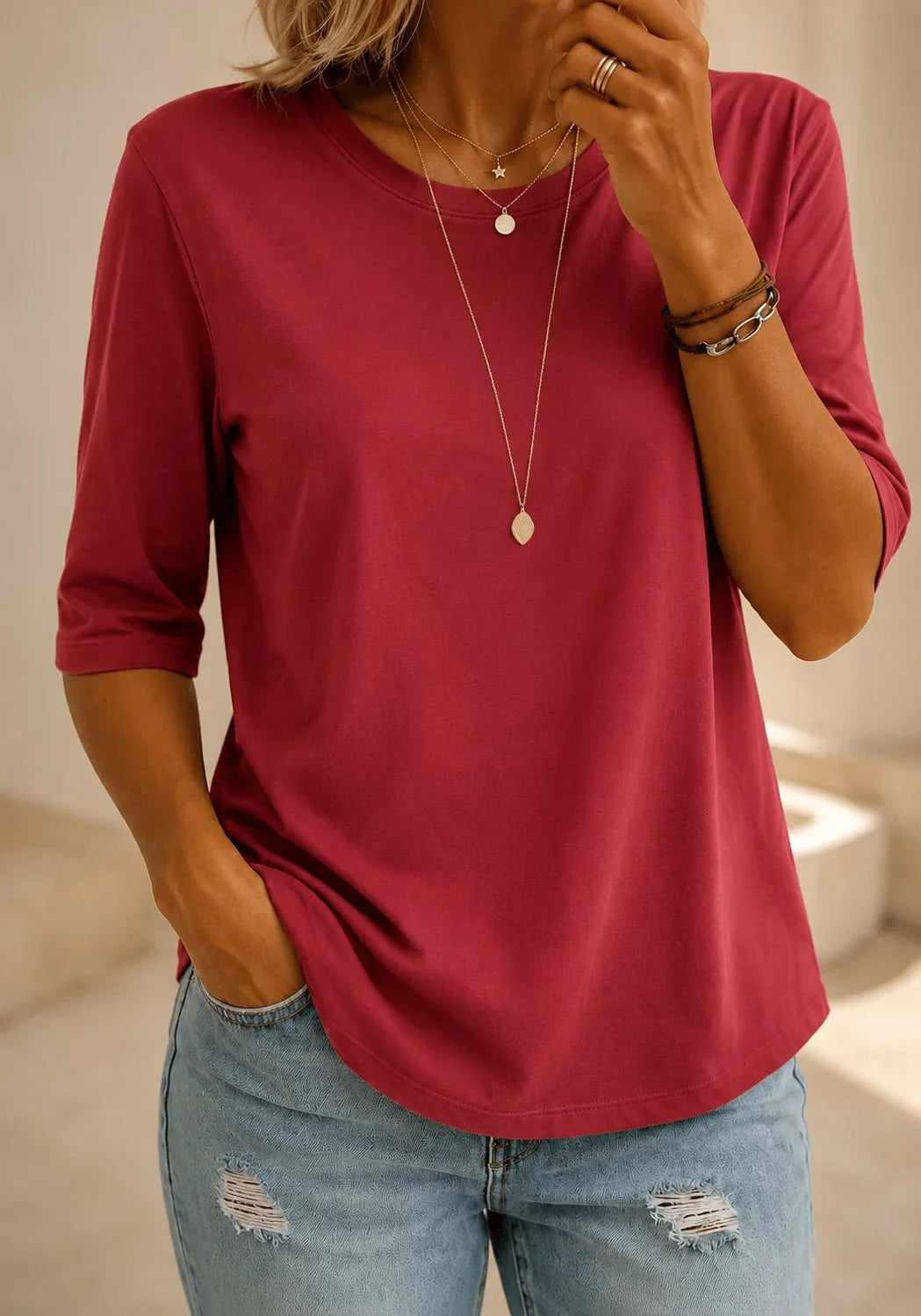 Classic | V-Neck Tee